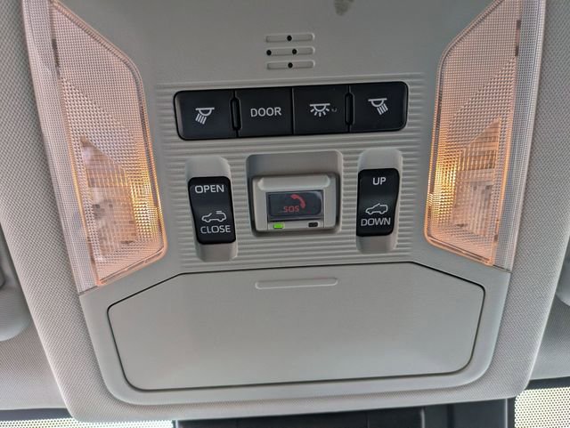Used 2021 Toyota RAV4 XLE w/ Convenience Package AWD/4WD image 15