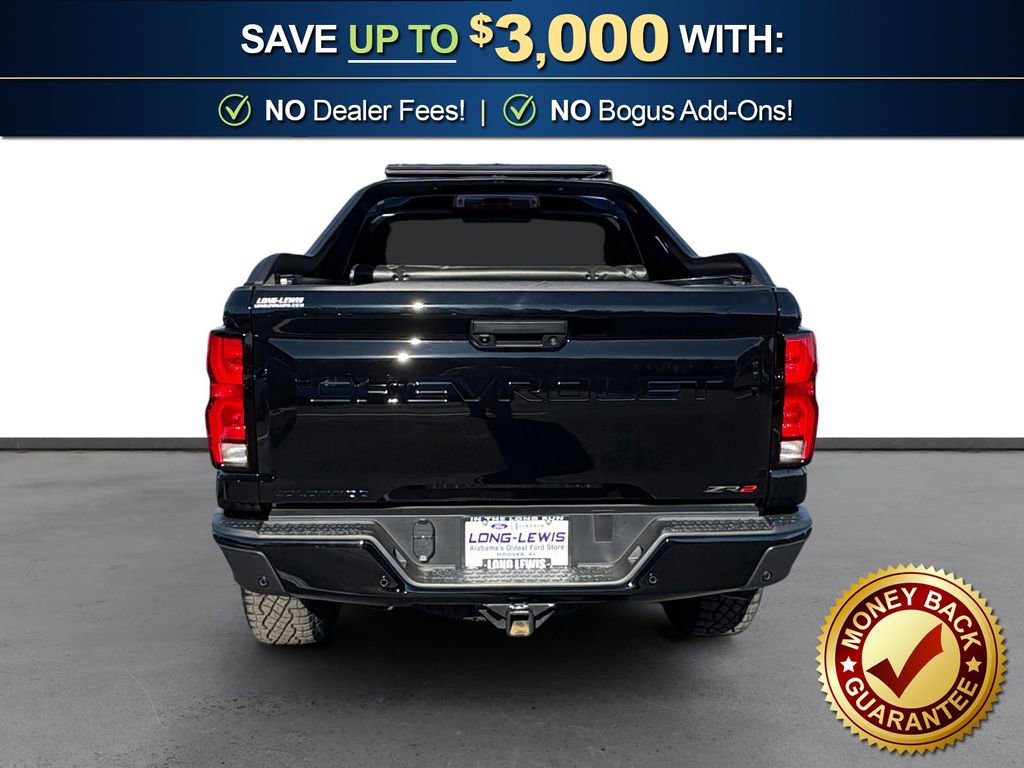 Used 2025 Chevrolet Colorado ZR2 w/ Midnight Edition image 5