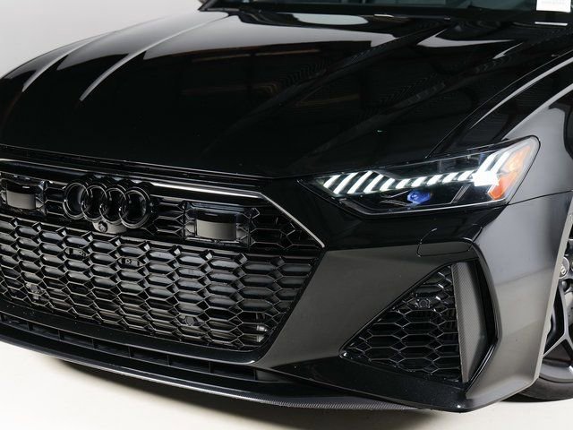 Used 2024 Audi RS 6 performance image 32