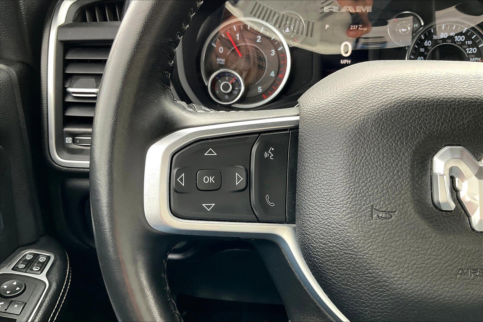 Used 2024 RAM 2500 Big Horn image 18