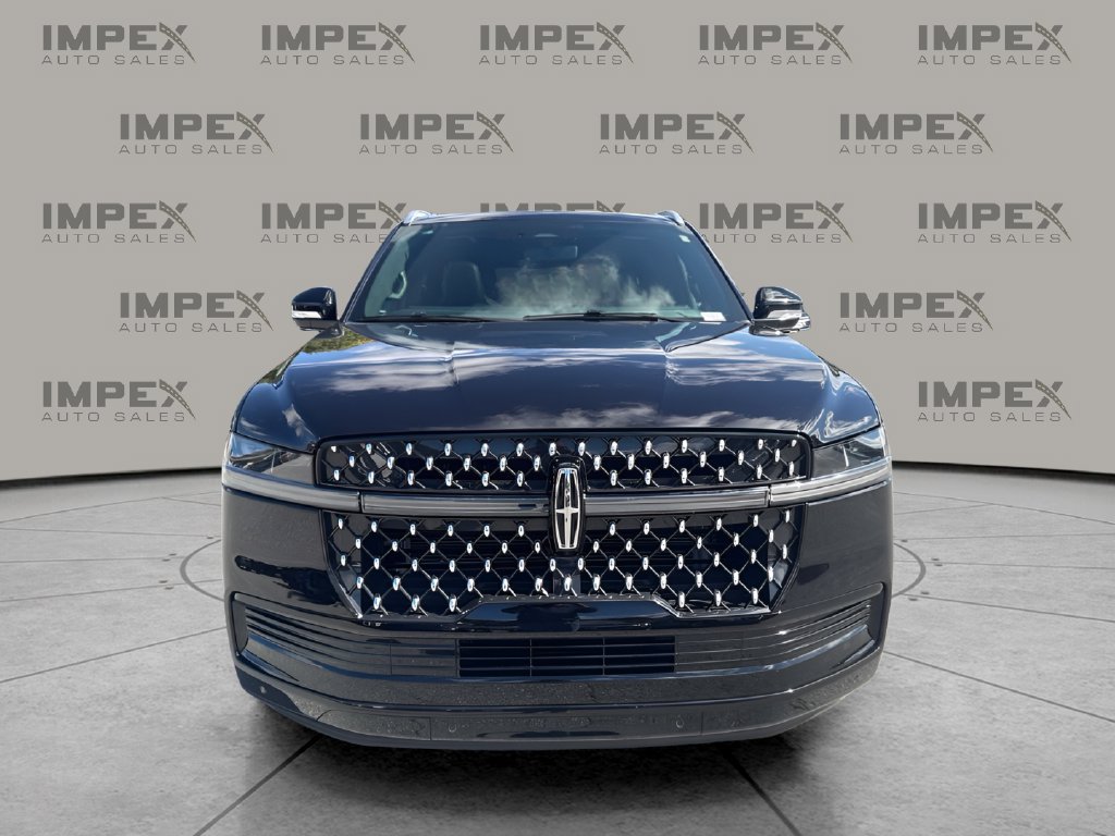 Used 2026 Lincoln Navigator L Black Label AWD/4WD image 8