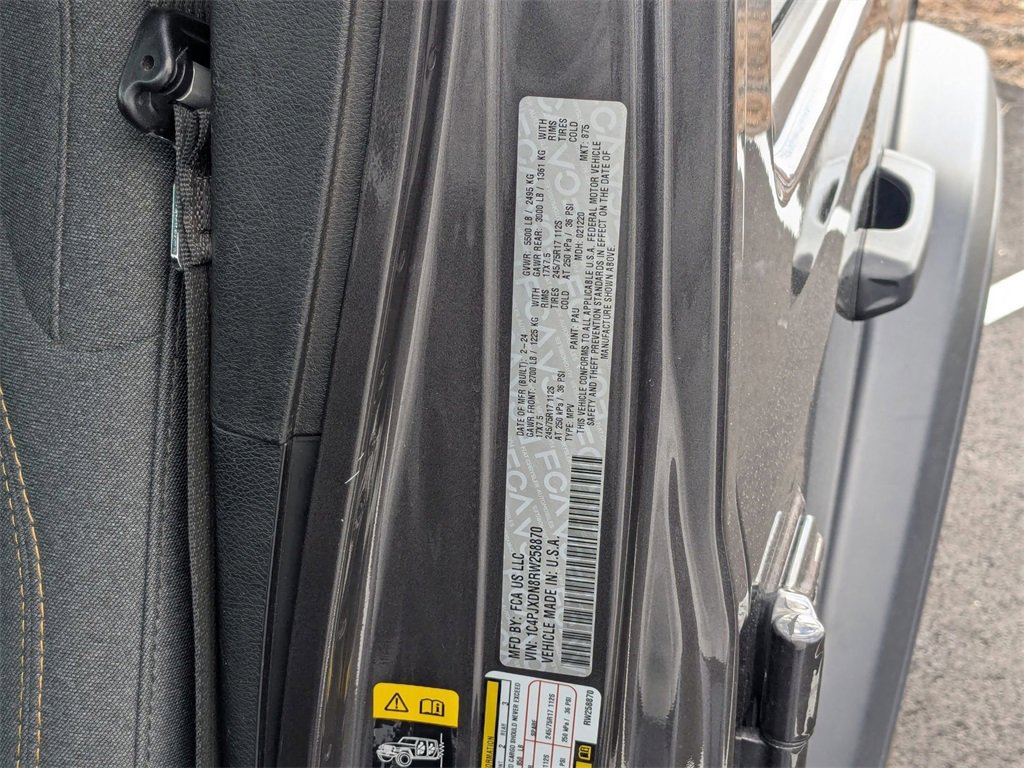 Used 2024 Jeep Wrangler Sport S image 38