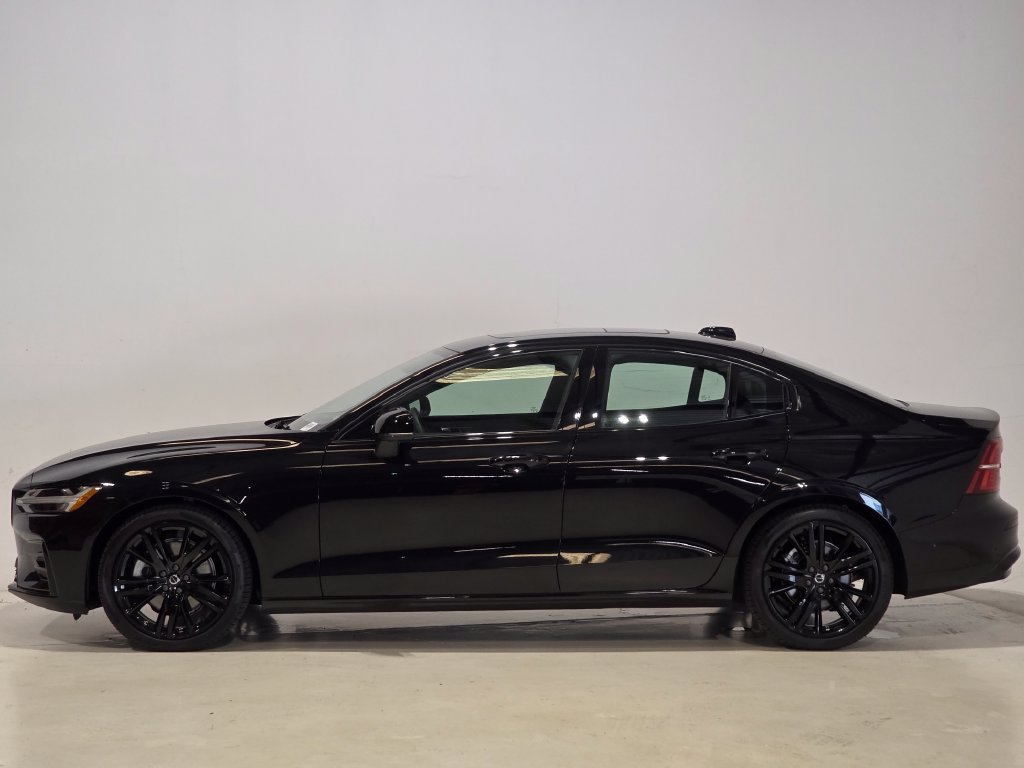 Used 2023 Volvo S60 B5 Ultimate w/ Climate Package AWD/4WD image 3