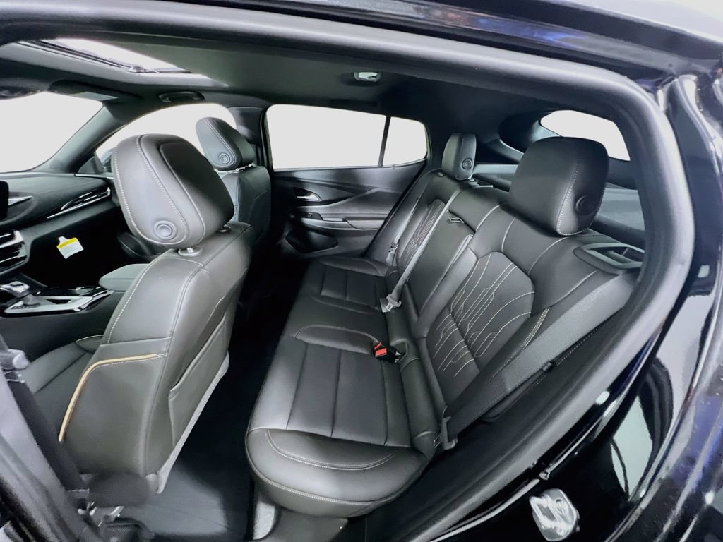 New 2025 Buick Envista Sport Touring FWD image 19