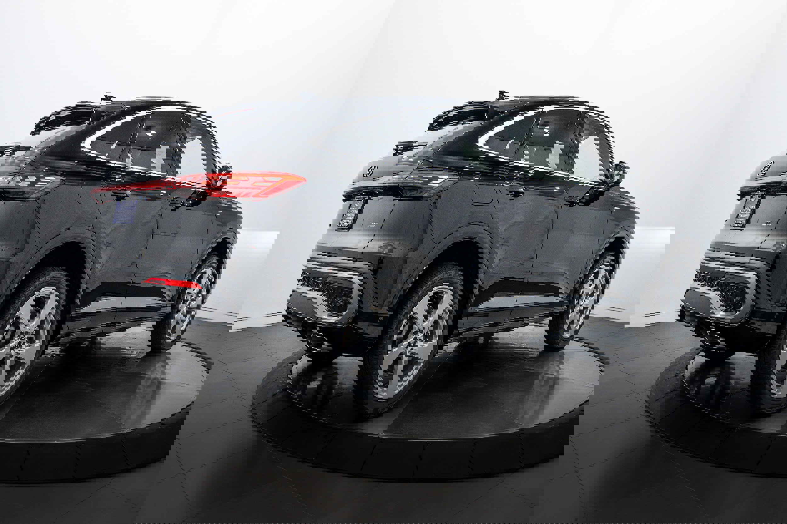 New 2025 Audi Q5 Premium Plus image 4