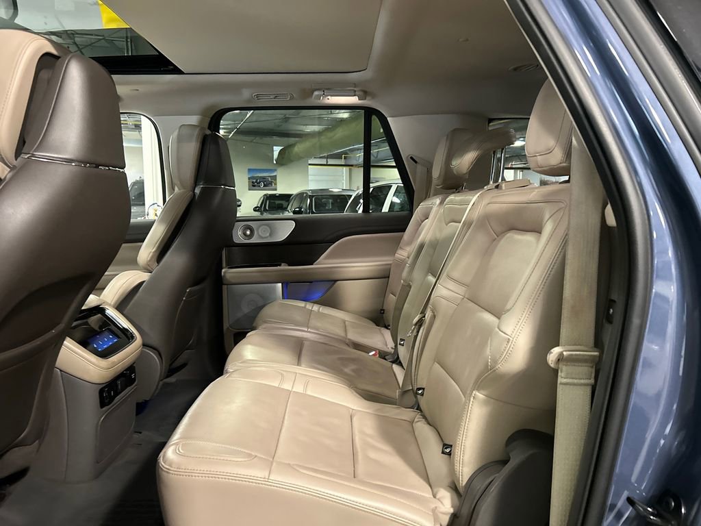Used 2023 Lincoln Navigator L Reserve AWD/4WD image 22