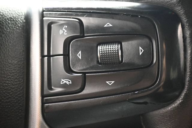 Used 2023 GMC Yukon SLT RWD image 22