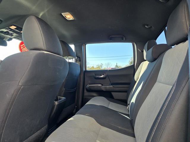 Used 2021 Toyota Tacoma TRD Off-Road image 21