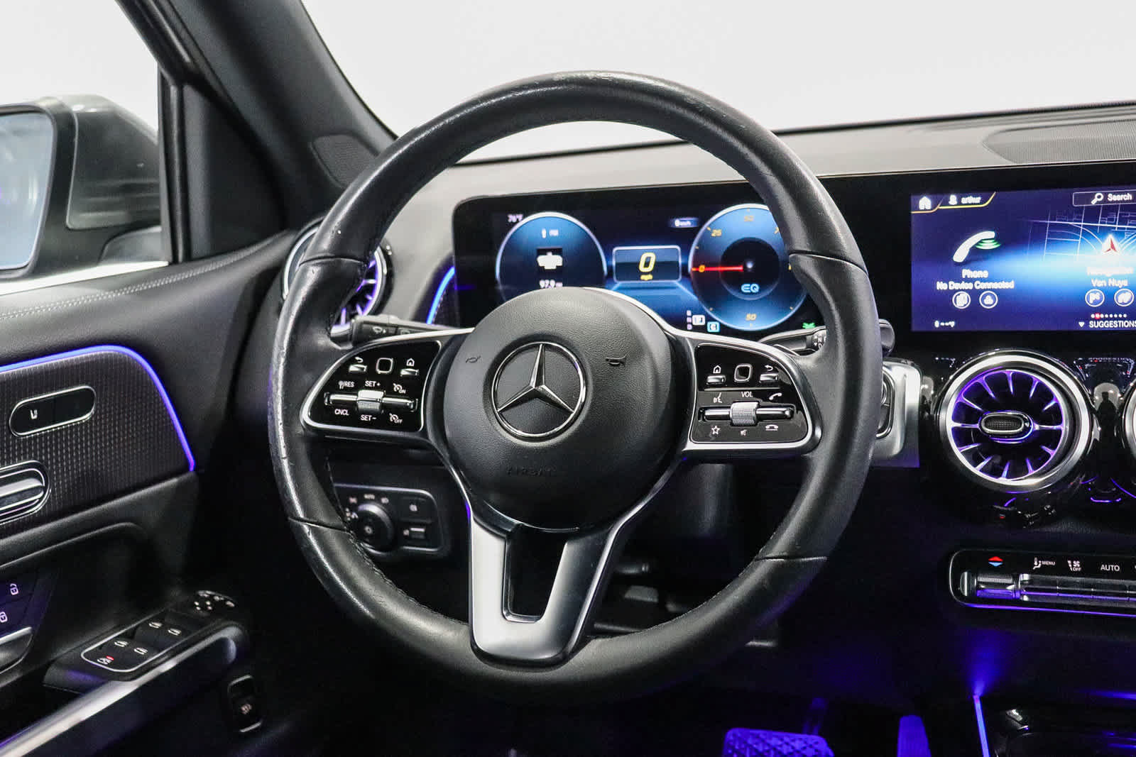 Certified 2023 Mercedes-Benz EQB 300 4MATIC image 17