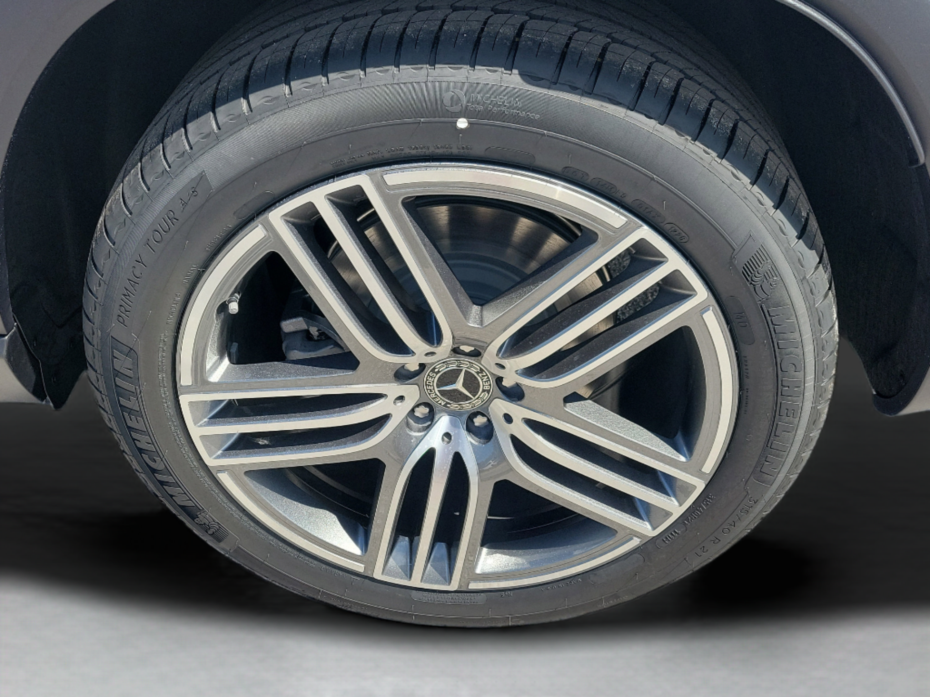 New 2026 Mercedes-Benz GLS 450 4MATIC image 32