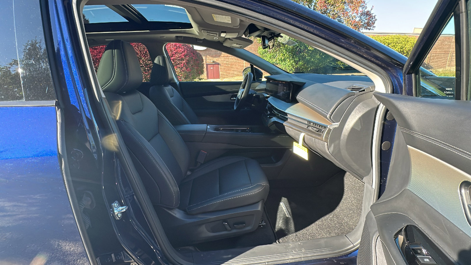 New 2025 Nissan Murano SL image 9