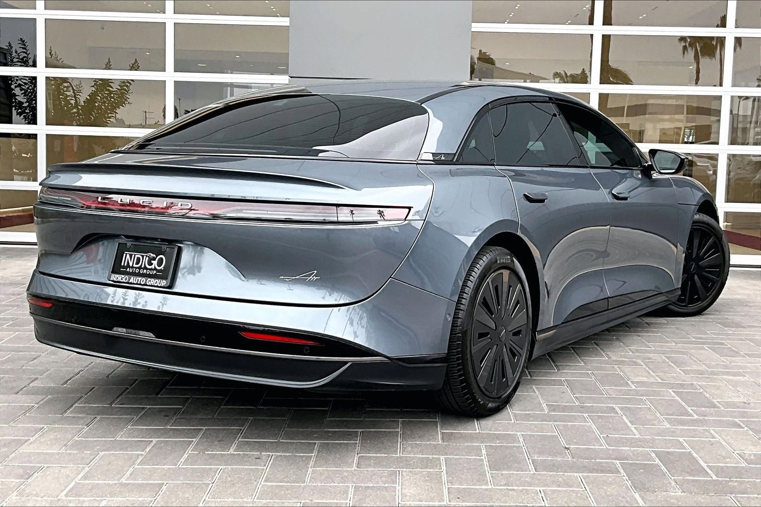 Used 2025 Lucid Air Pure RWD image 13
