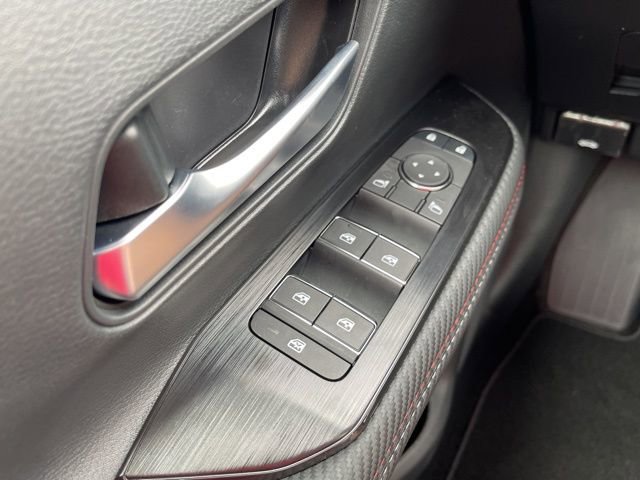 New 2025 Nissan Kicks SR image 34