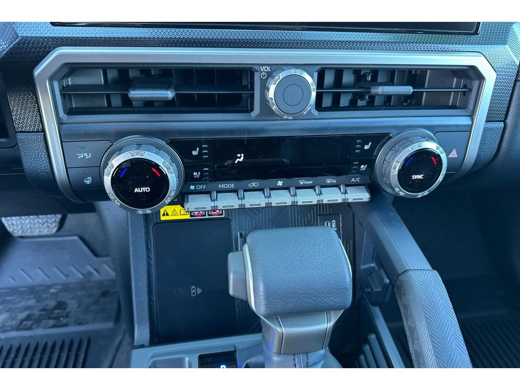 New 2026 Toyota 4Runner Limited AWD/4WD image 25