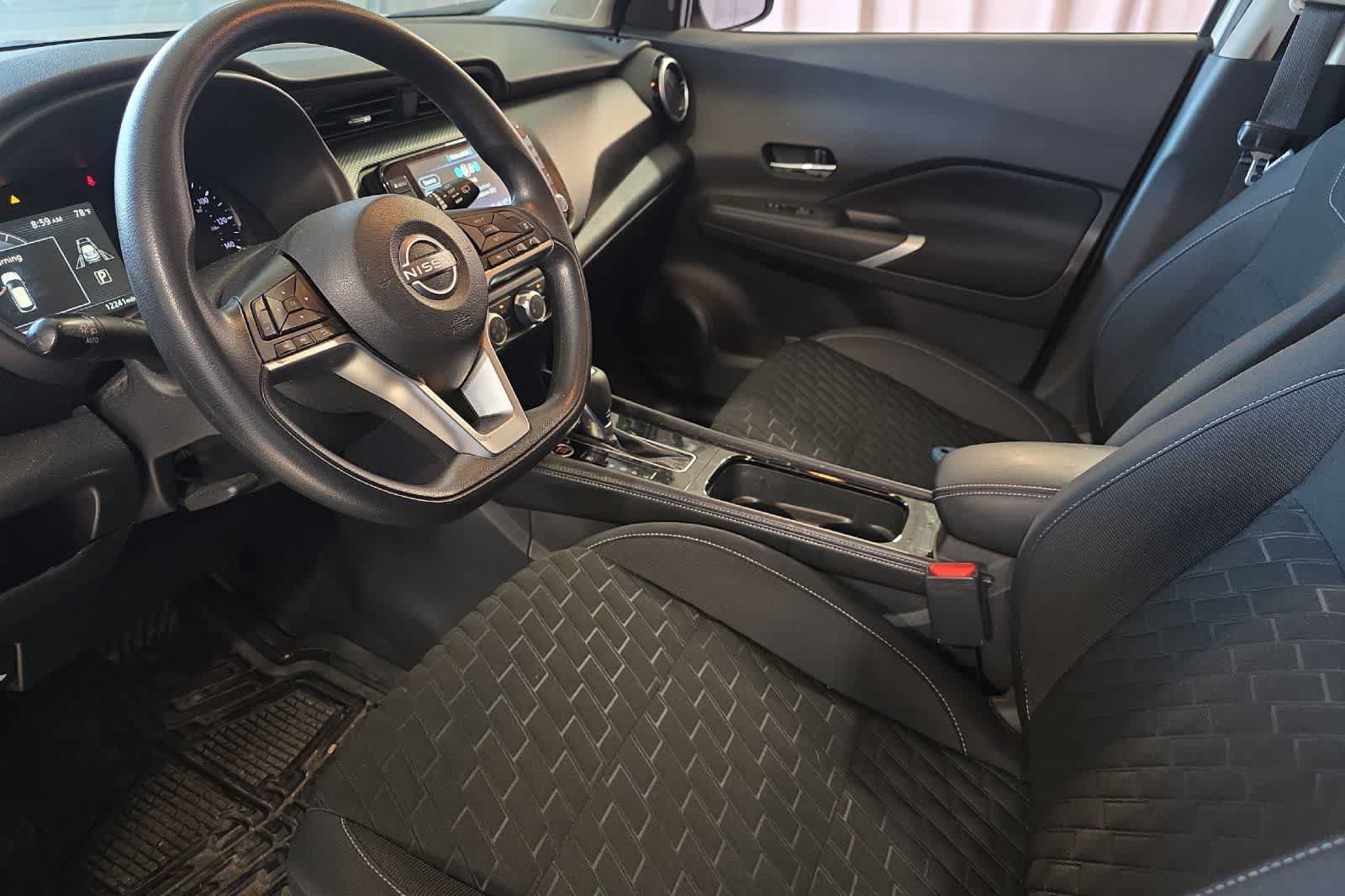 Used 2023 Nissan Kicks SV FWD image 14