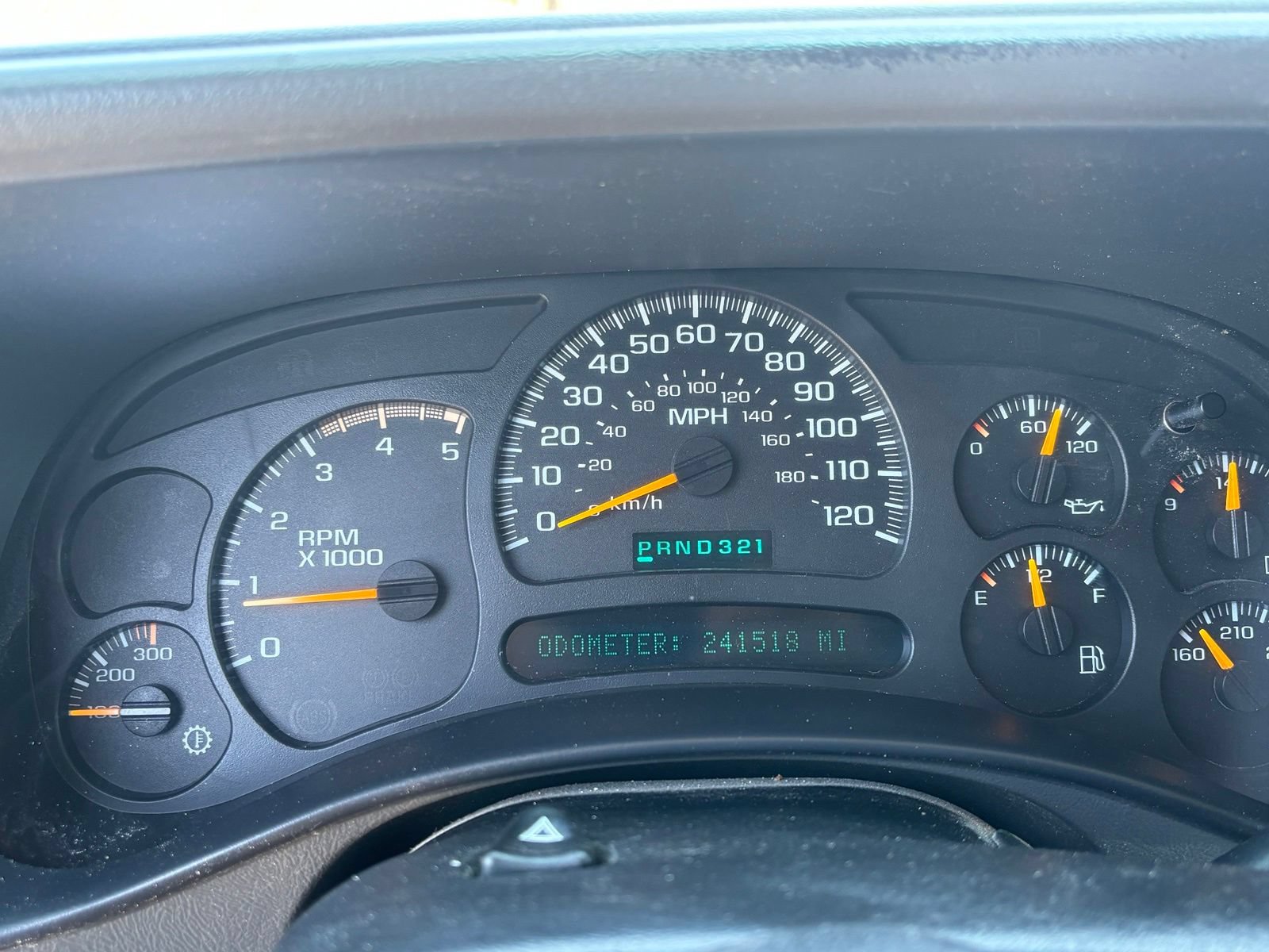 Used 2004 Chevrolet Silverado 2500 LS w/ Skid Plate Package AWD/4WD image 7