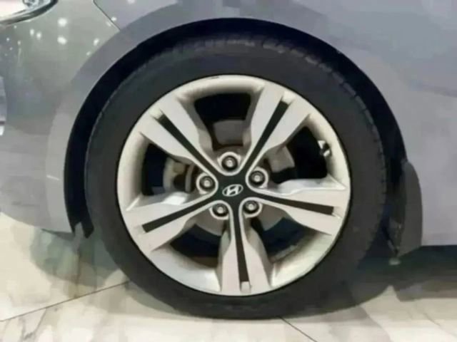 Used 2016 Hyundai Veloster w/ Option Group 02 image 32