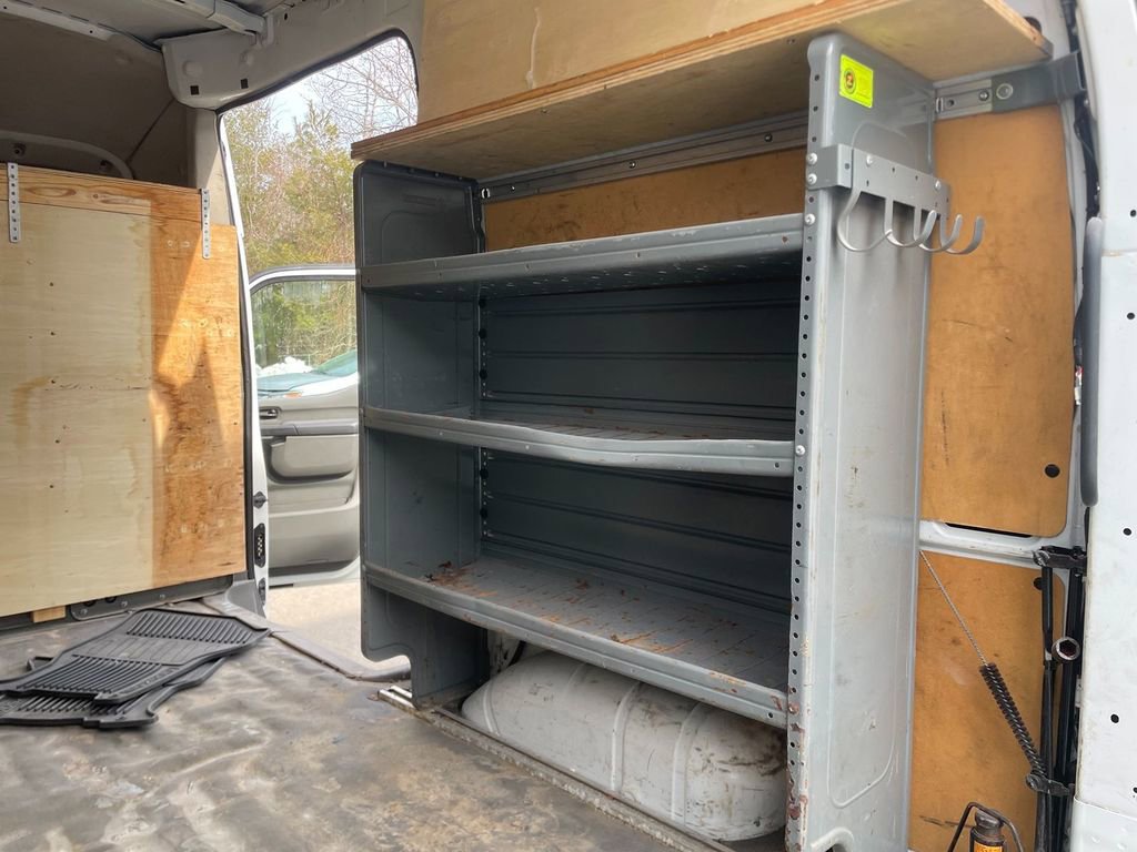 Used 2021 Nissan NV 2500 SV image 25