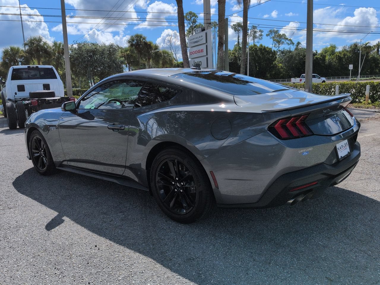 Used 2025 Ford Mustang GT RWD image 7