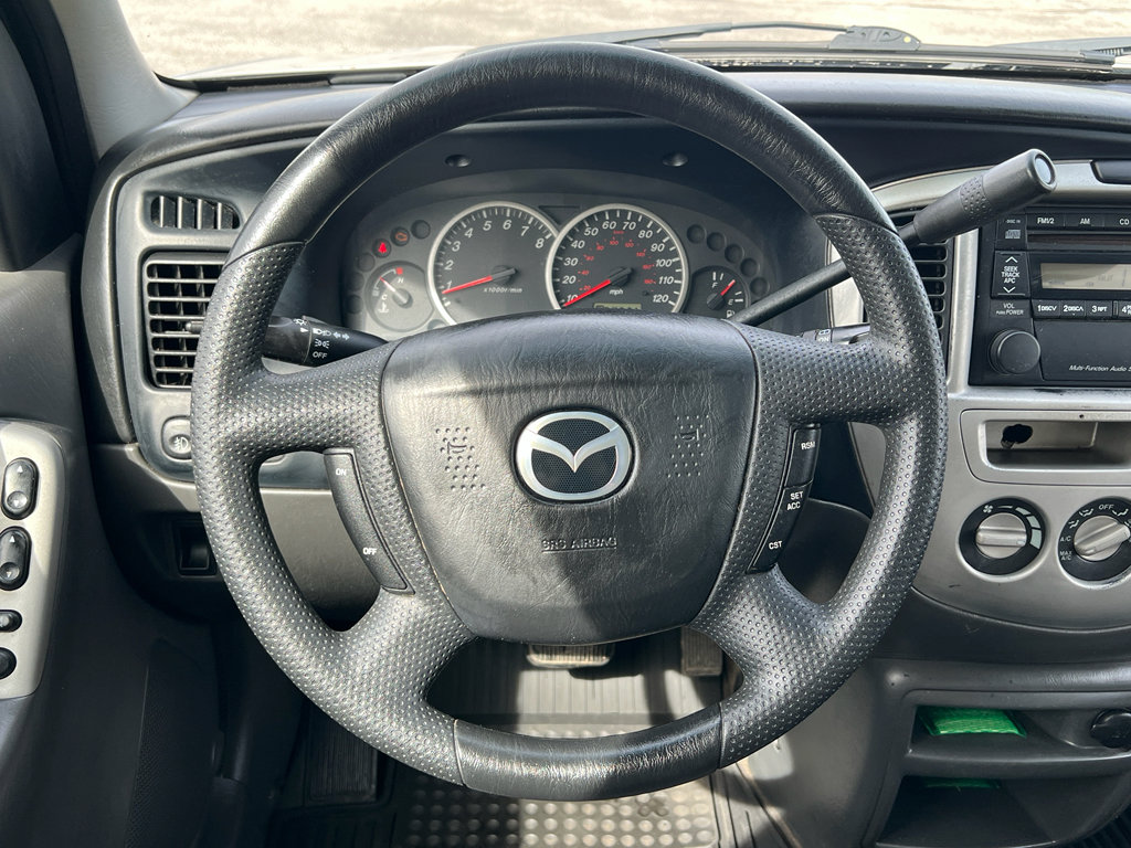 Used 2004 MAZDA Tribute LX image 26