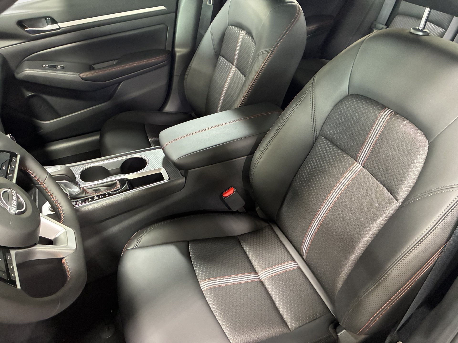 New 2026 Nissan Altima 2.5 SR FWD image 15