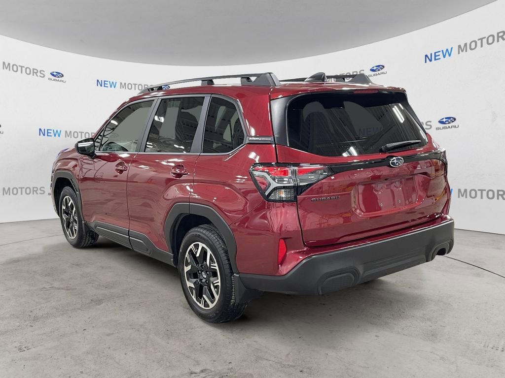Certified 2025 Subaru Forester Premium w/ Convenience Package #1 AWD/4WD image 3