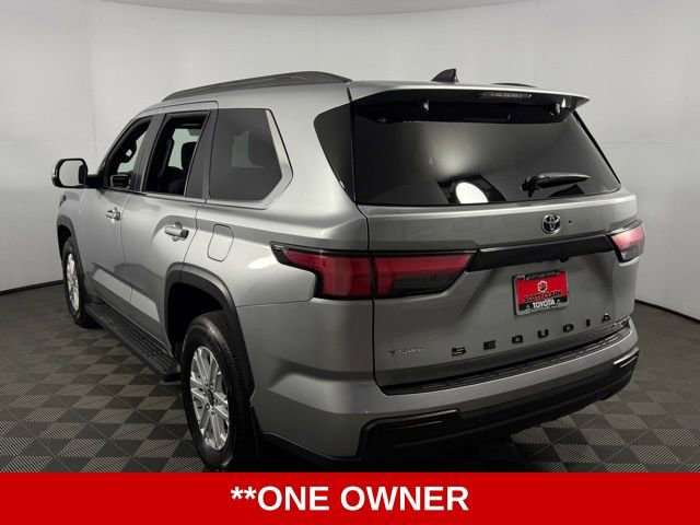 Used 2025 Toyota Sequoia SR5 image 6
