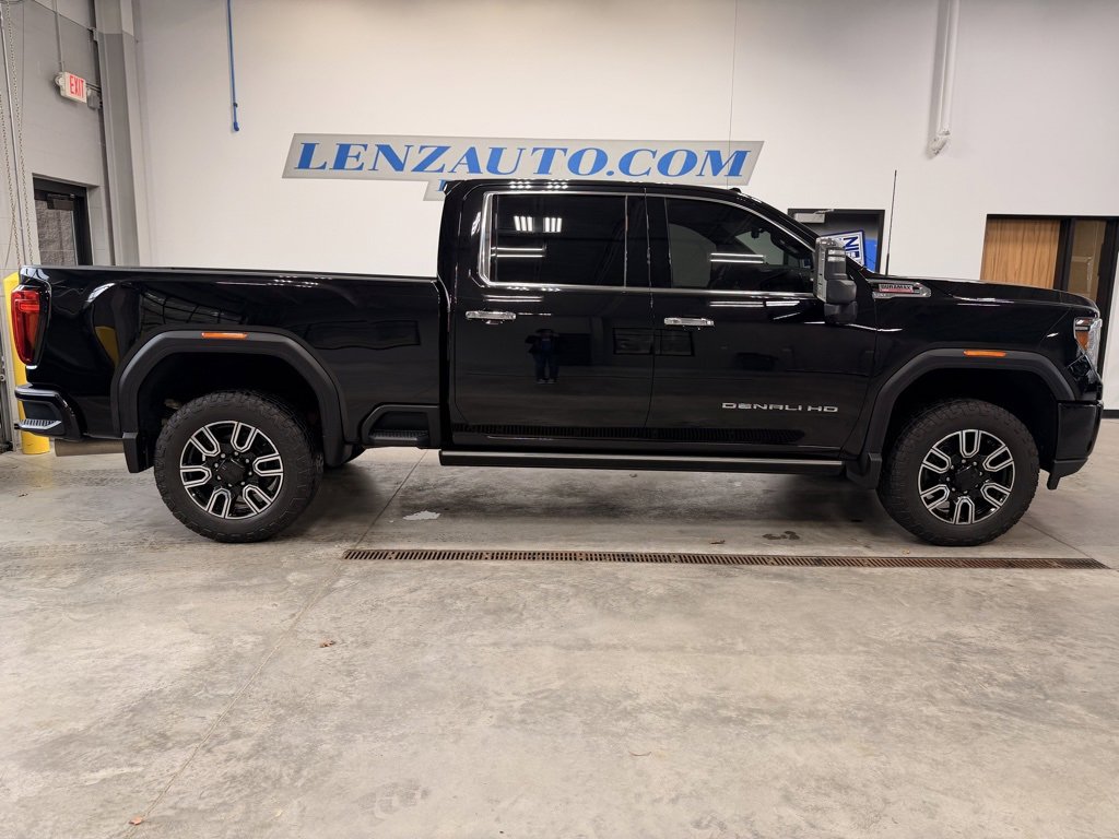 Used 2021 GMC Sierra 3500 Denali w/ Denali Black Diamond Edition video 2