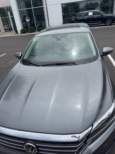 Used 2020 Volkswagen Passat 2.0T SEL FWD image 5