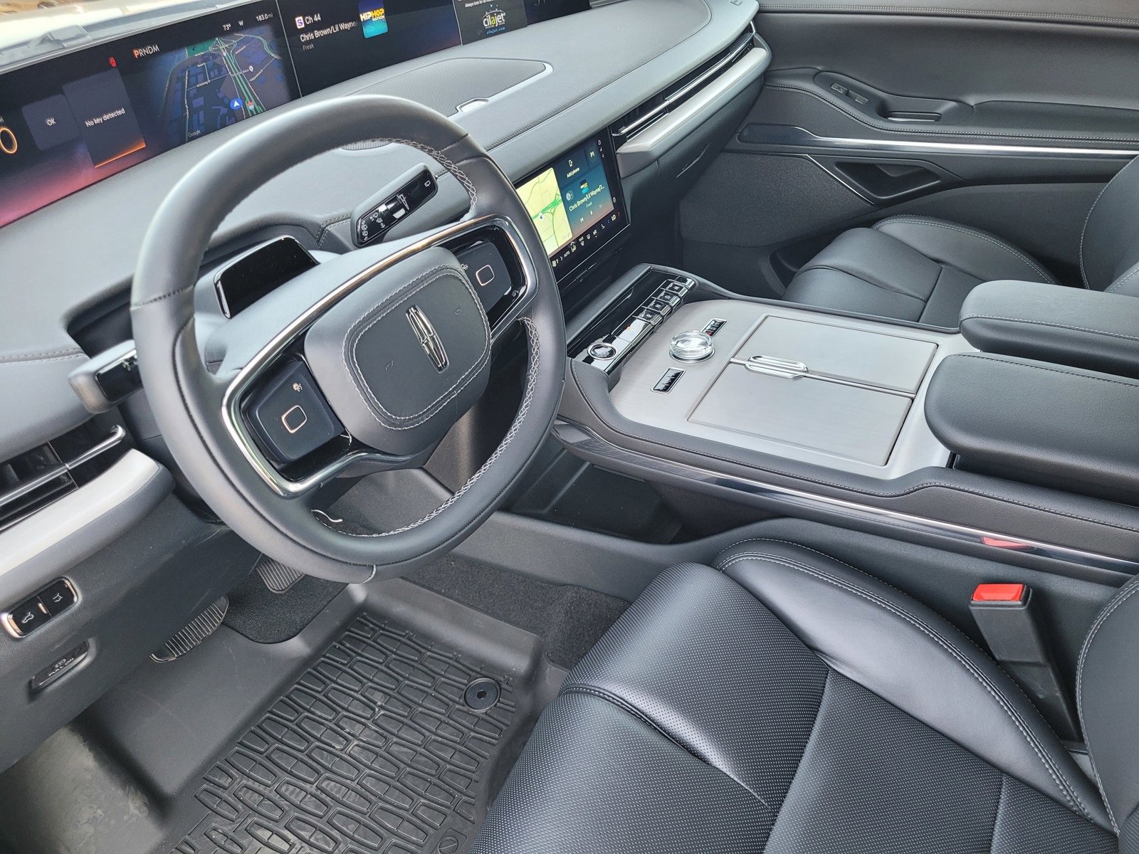 New 2025 Lincoln Navigator Reserve w/ Jet Appearance Package image 11