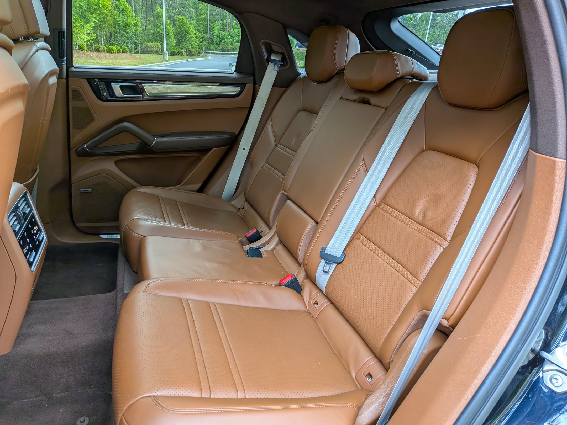 Certified 2023 Porsche Cayenne S Platinum AWD/4WD image 26
