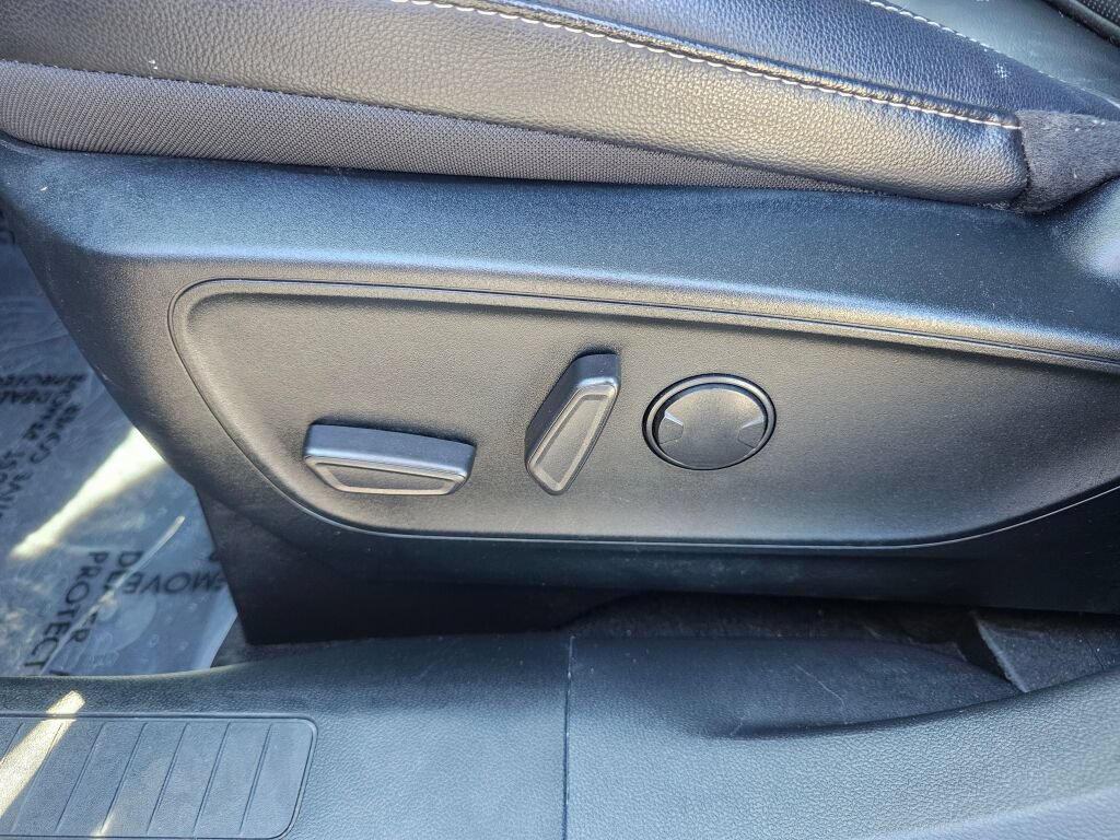 Used 2022 Ford Escape SEL FWD image 17