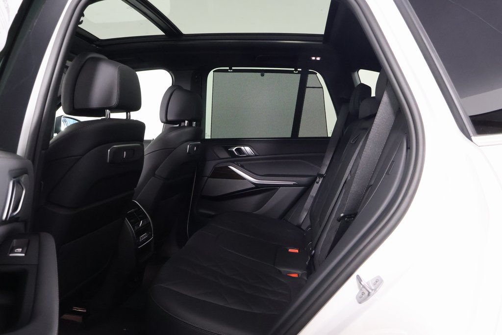 New 2026 BMW X5 xDrive50e AWD/4WD image 6