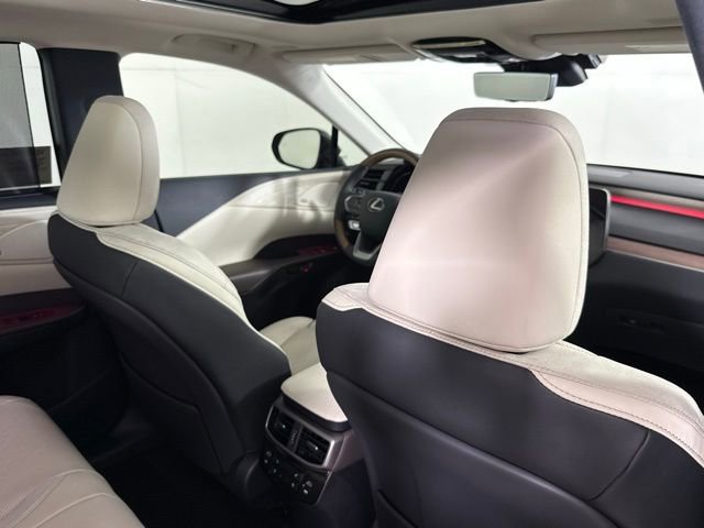 New 2025 Lexus RX 350 AWD image 28