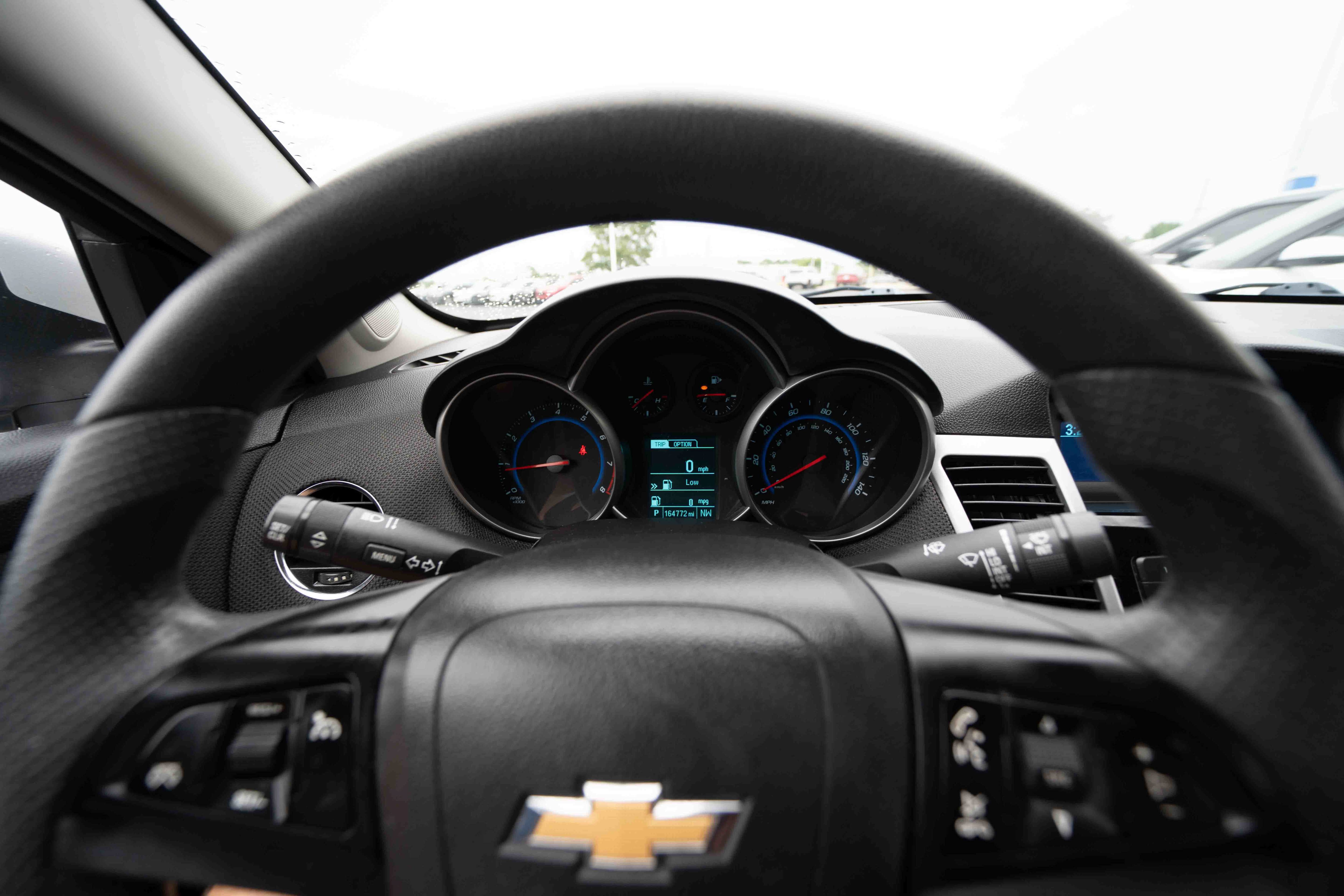 Used 2016 Chevrolet Cruze LT FWD image 15