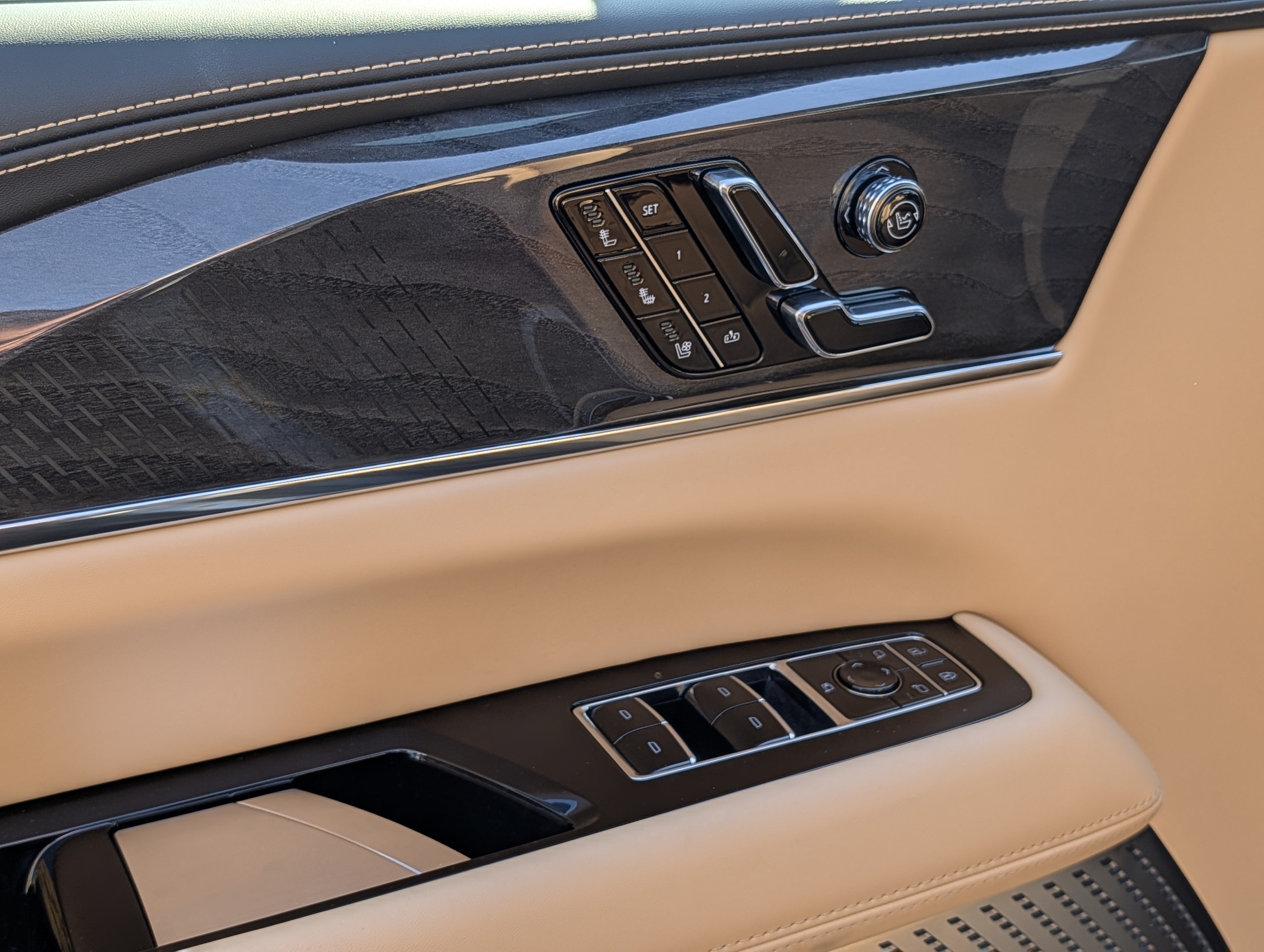 New 2026 Cadillac Escalade IQL Sport 2 AWD/4WD image 17