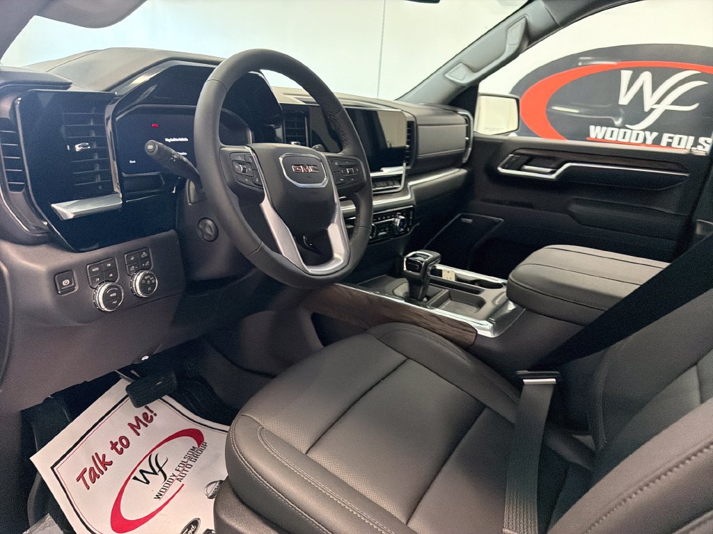 New 2026 GMC Sierra 1500 SLT w/ SLT Premium Package AWD/4WD image 11