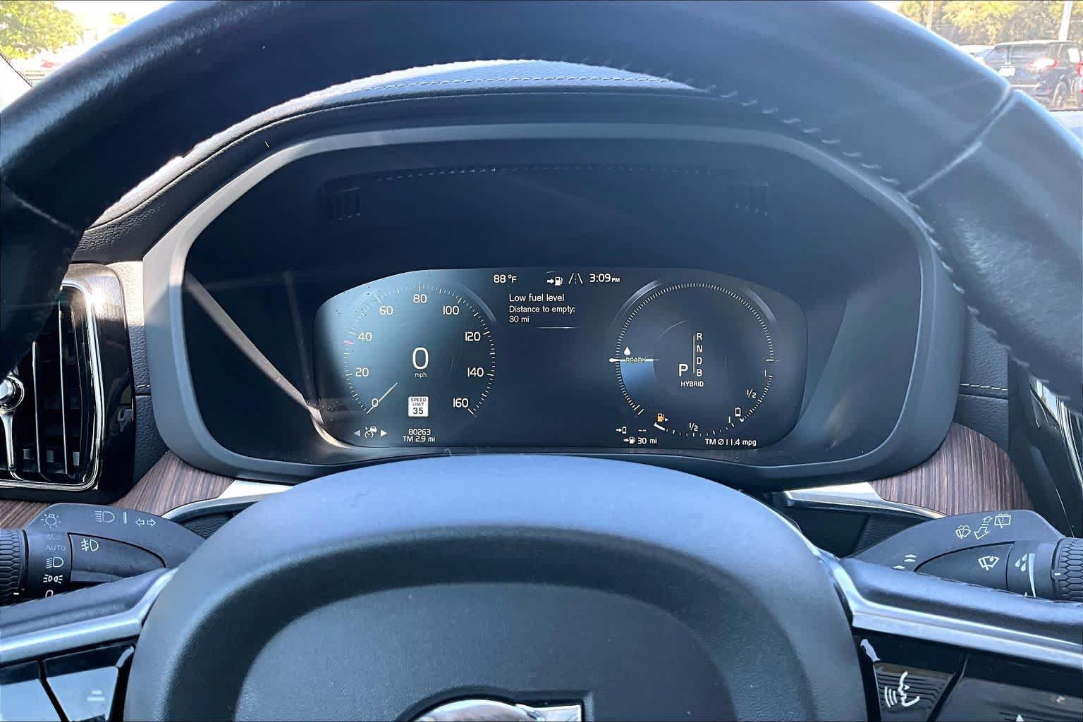 Used 2019 Volvo XC60 T8 Inscription w/ Advanced Package AWD/4WD image 25