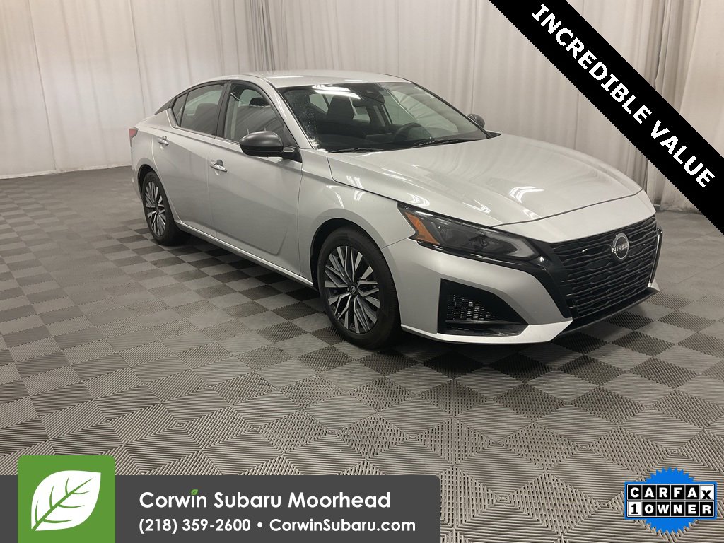 Used 2024 Nissan Altima 2.5 SV