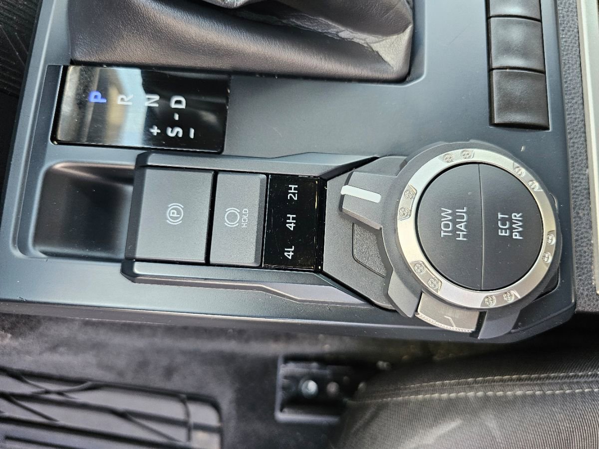 Used 2024 Toyota Tacoma SR5 image 25