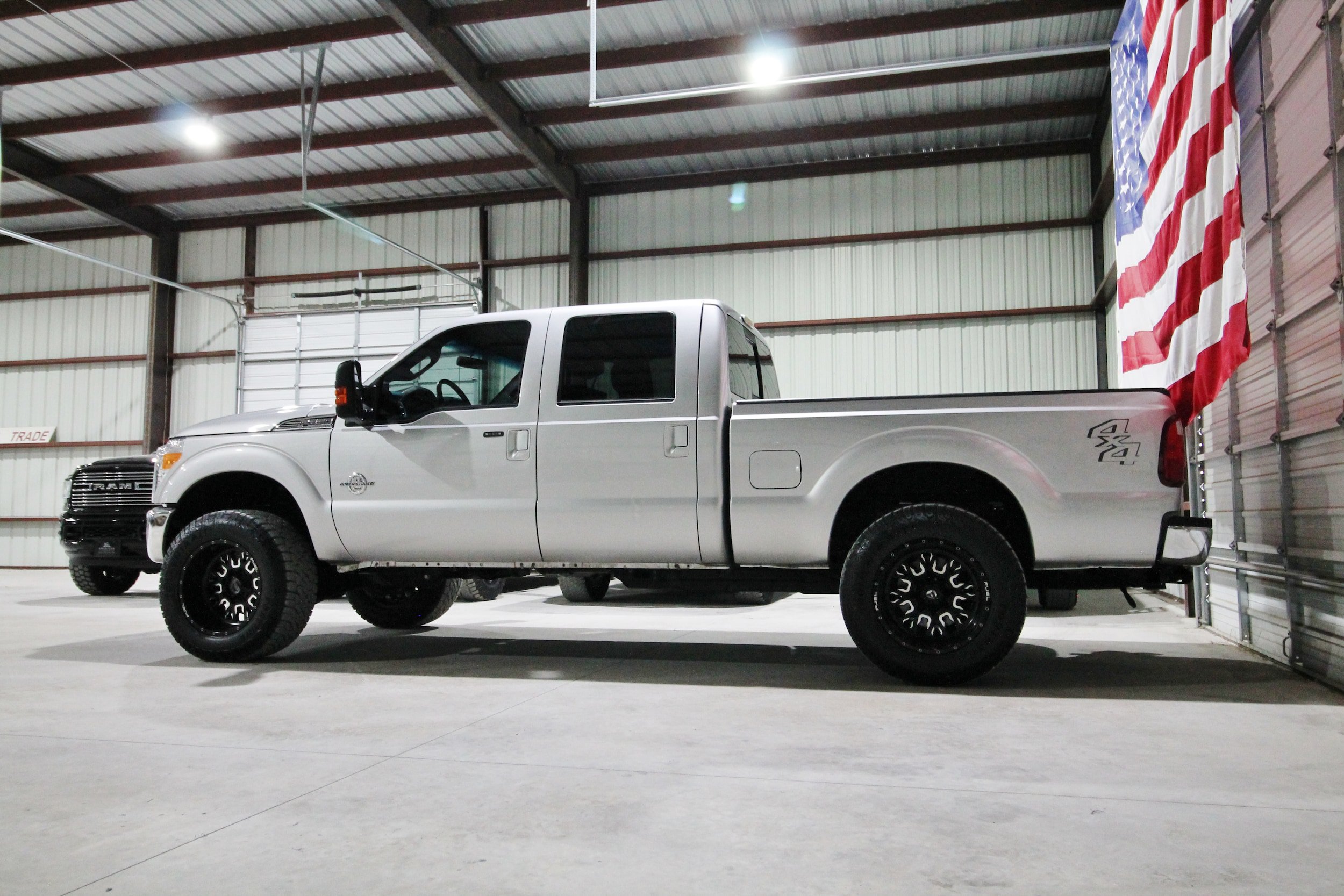 Used 2015 Ford F250 Lariat AWD/4WD image 6
