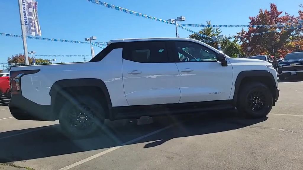 New 2026 Chevrolet Silverado EV LT image 9