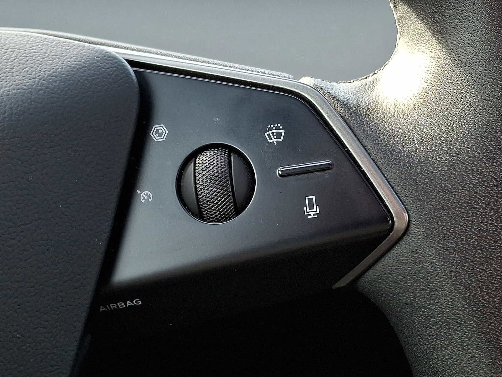 Used 2024 Tesla Cybertruck AWD Crew Cab image 21