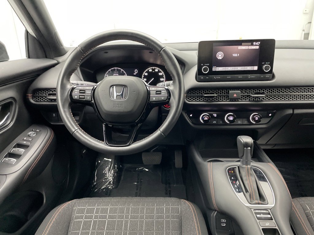 Used 2024 Honda HR-V Sport image 16