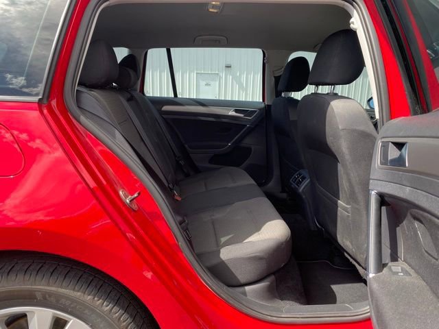 Used 2017 Volkswagen Golf S AWD/4WD image 8