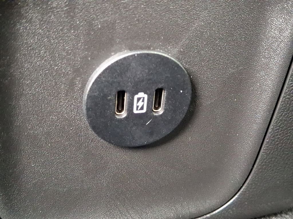 Used 2025 Ford Escape ST-Line image 12