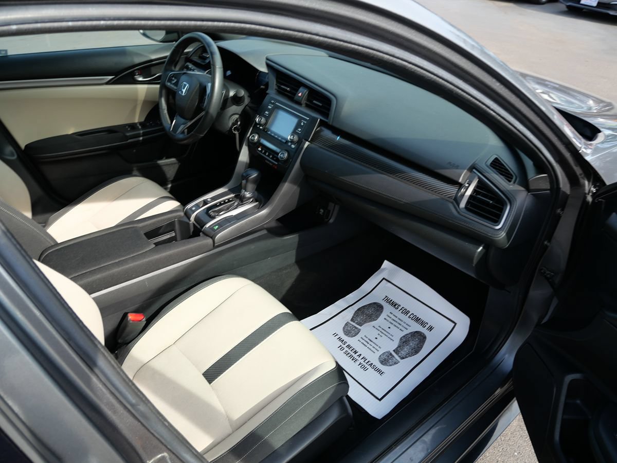 Used 2018 Honda Civic Sport image 25