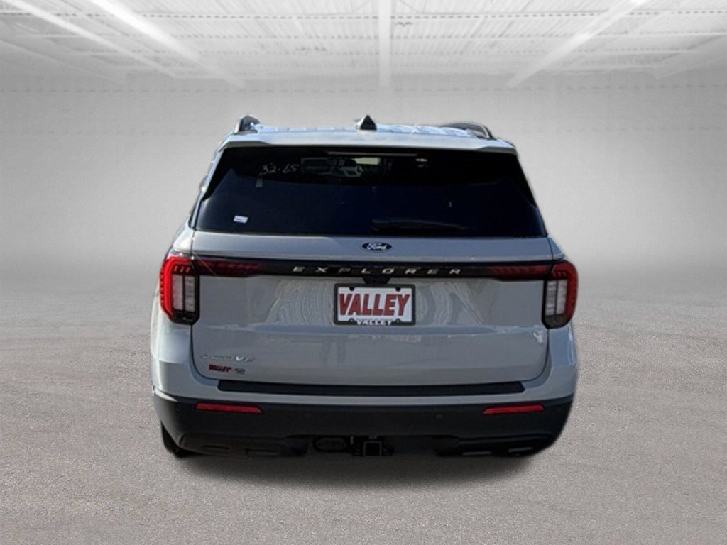 New 2027 Ford Explorer Active AWD/4WD image 7