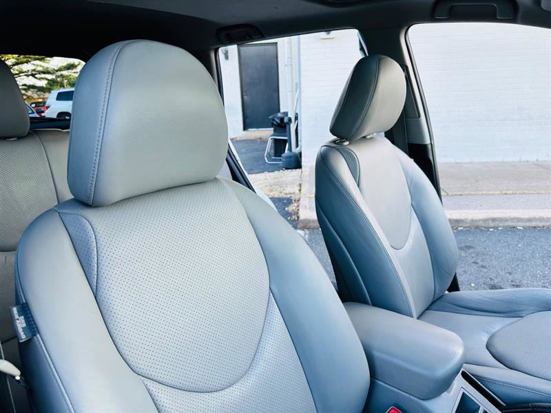 Used 2012 Toyota RAV4 Limited image 11