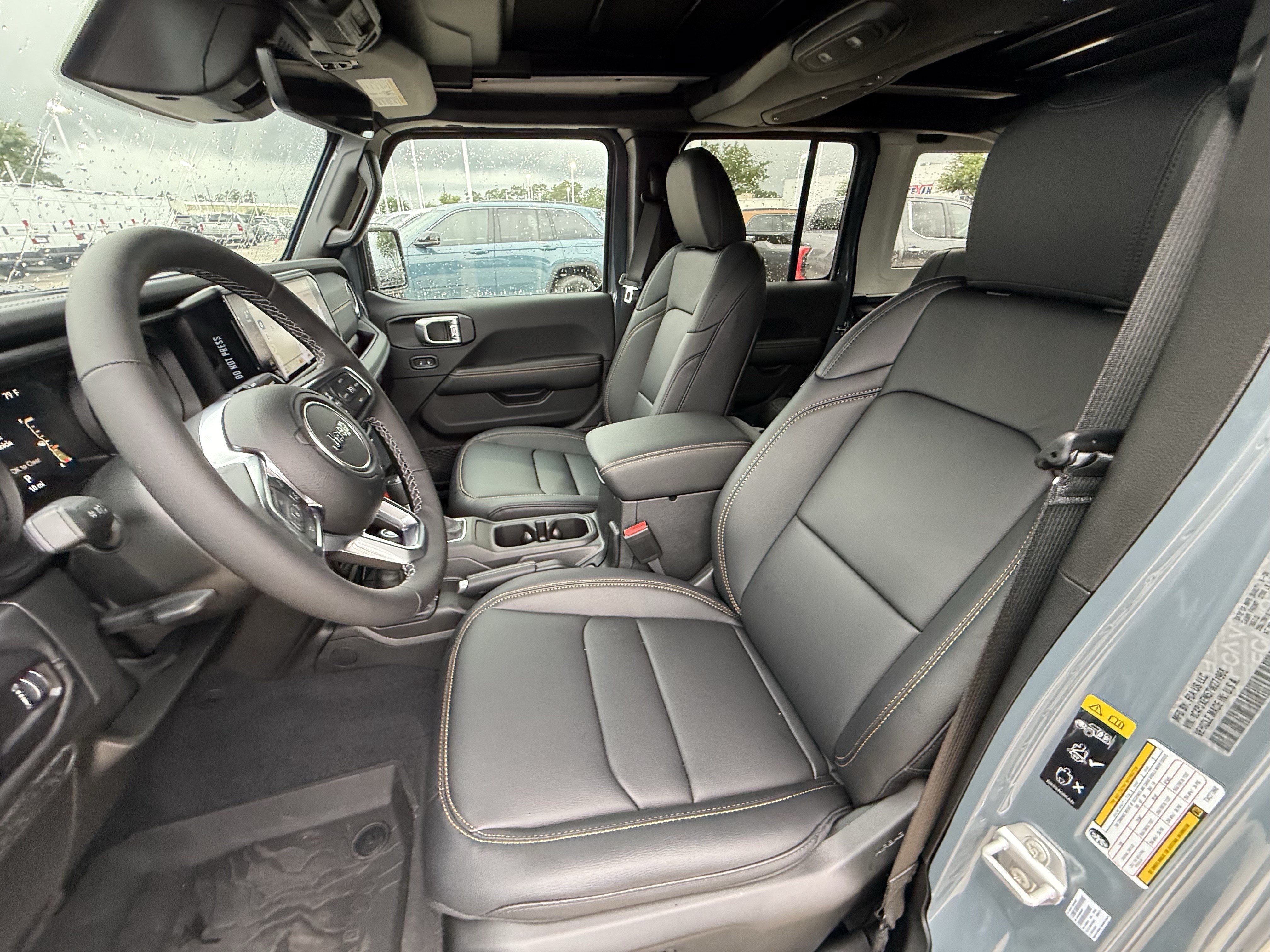 New 2026 Jeep Wrangler Unlimited Sahara AWD/4WD image 17